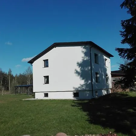 Nad Jeziorem, Kamien. *